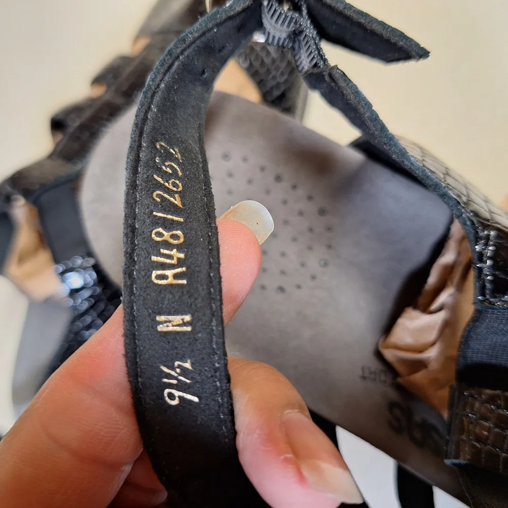 SAS Black Croc-Embossed Slingback Low Heel Sandals - Picture 6 of 6